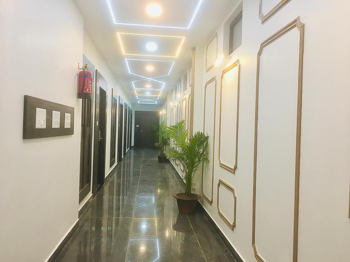 Trimrooms Shubharambh Ayodhya מראה חיצוני תמונה